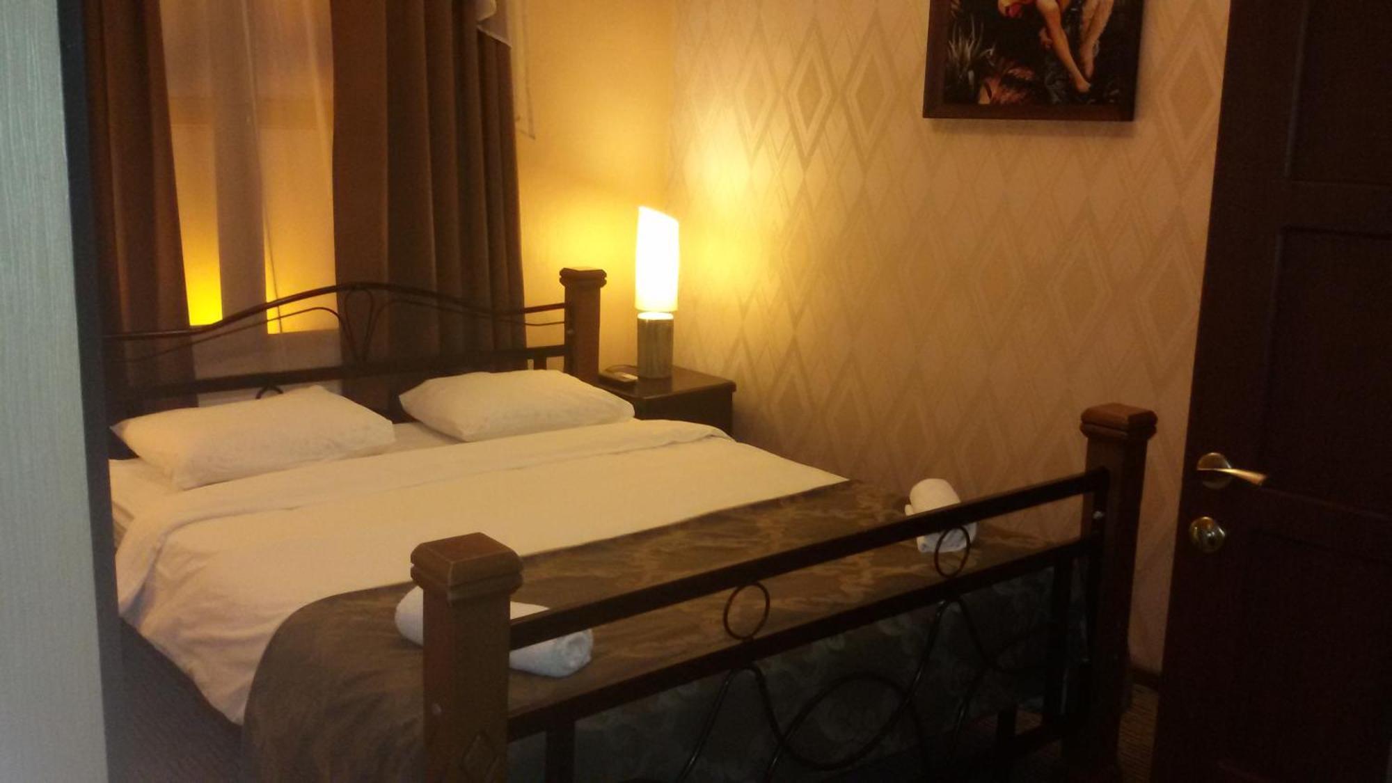 Hotel Old Rustaveli Тбилиси Екстериор снимка
